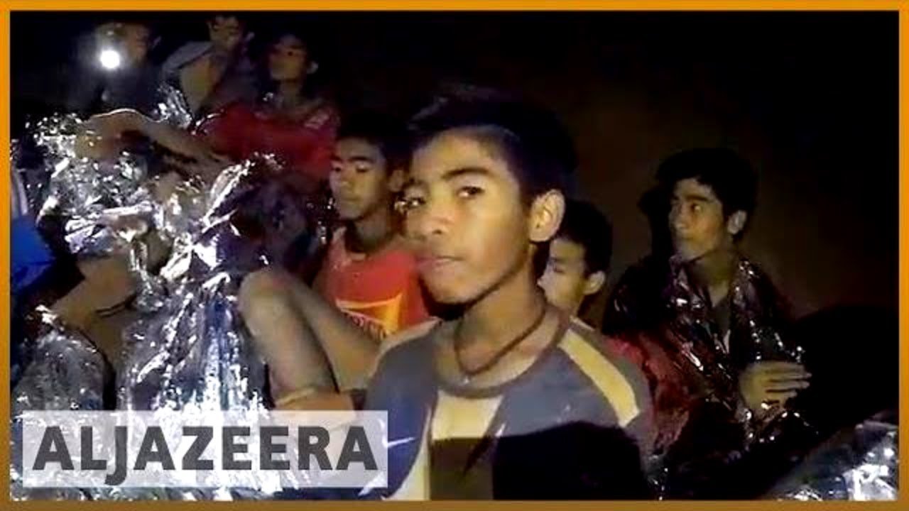 إنقاذ أربعة فتيان آخرين من كهف غمرته المياه في تايلاند | الجزيرة الإنجليزية