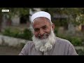 Lower Dir: A 63 years old 2nd grader fulfilling childhood dream of getting education - BBC URDU