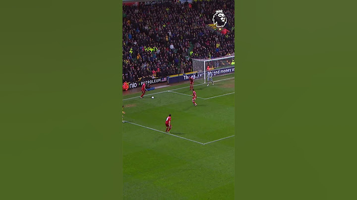 Outrageous Luis Suarez goal for Liverpool