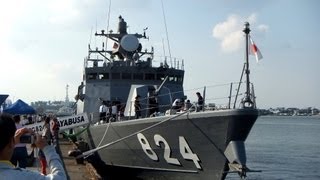 20121021 自衛隊艦艇一般公開 金沢港 ミサイル艇 はやぶさ [3D][スライドショー][音声なし]