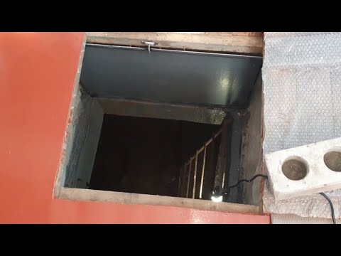 Вода в погребе. Как остановить течь? Нужен совет.