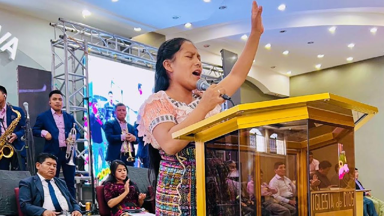 Ana Gabriela Osorio y su Grupo Los Elegidos Del Rey 🔥 Hay un Hogar es un Lugar 🎶