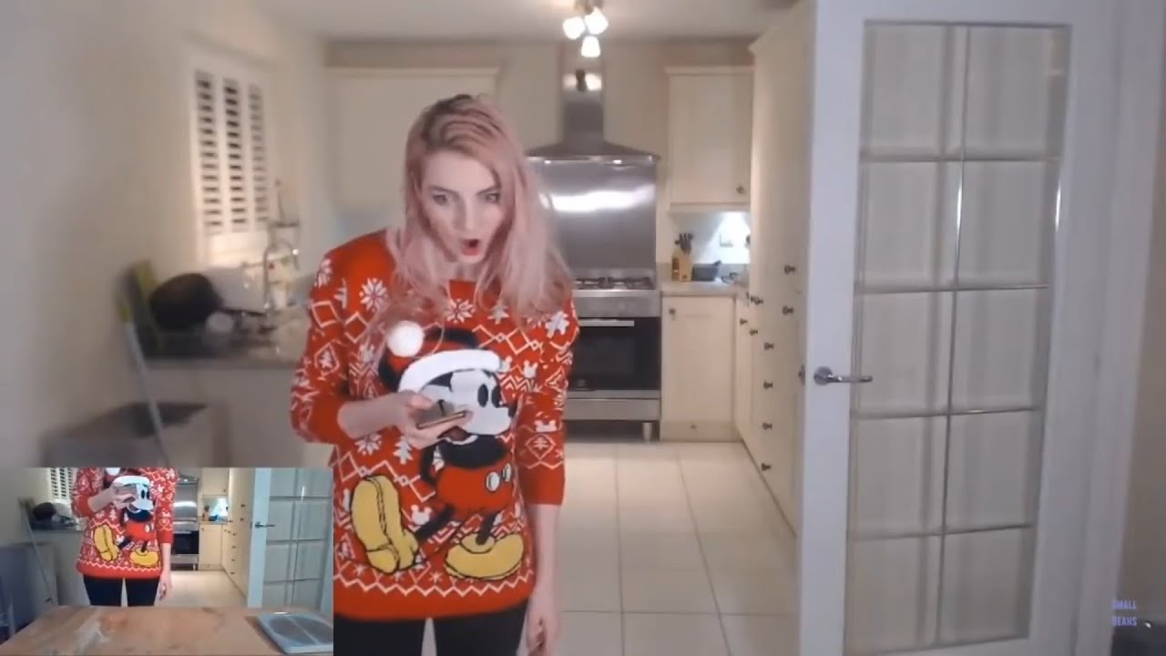 Lizzie accidentally went Live! - YouTube