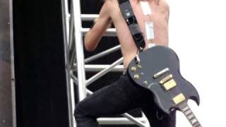 Airbourne--Girls in Black--Live @ Heavy MTL Montreal Mayhem Festival 2010-07-25