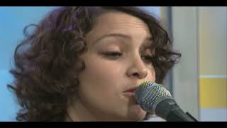 Parks and Recreation Theme Song performed by Gabby Moreno