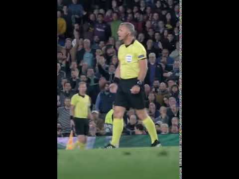 Referee Tells Messi To Show Some Respect During The Game