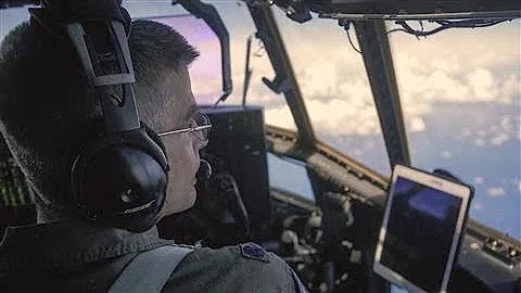 Take a Flight With the Hurricane Hunters Chasing Florence