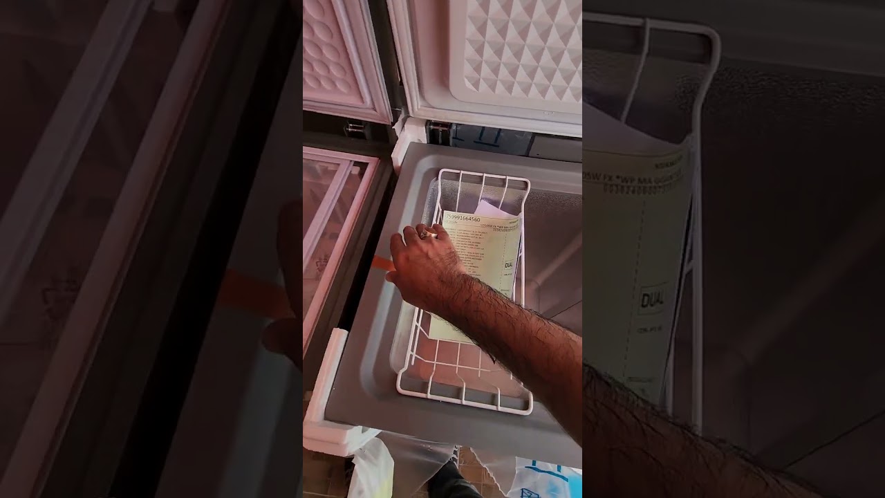 ما الفرق بين مجمد بلاستيك و ألمنيوم160لتر ابيض 2400dh160 لتر كري 2500dh