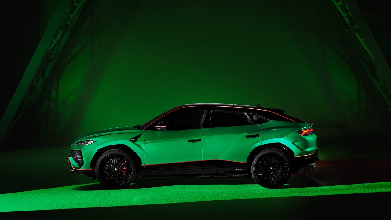 最も​特別な​スーパーSUV ランボルギーニ・ウルスSE テットネロ