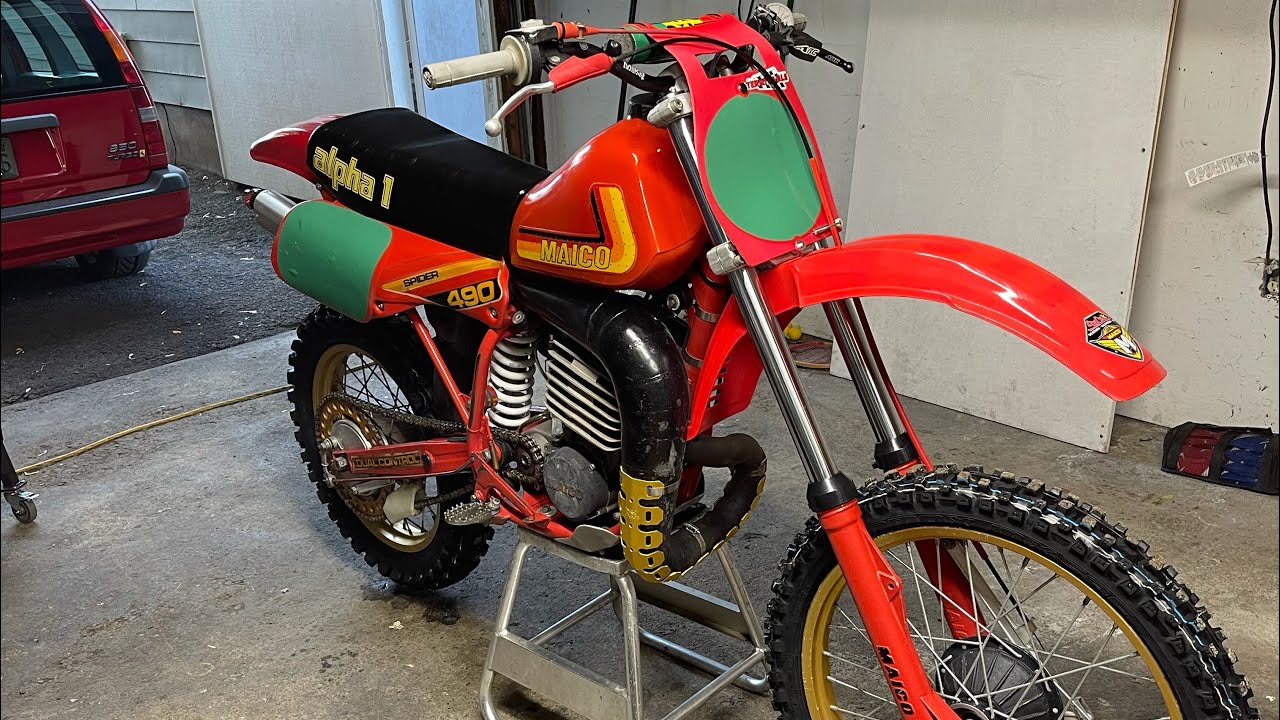 Loretta lynns champ rips a 1983 maico spider 490. - YouTube