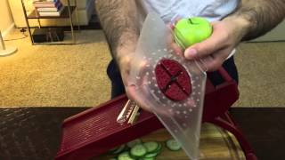 KitchenAid Mandoline Slicer Set Testing/Unboxing(KitchenAid Deluxe Mandoline Slicer Set KG310ER., 2015-11-06T14:44:55.000Z)