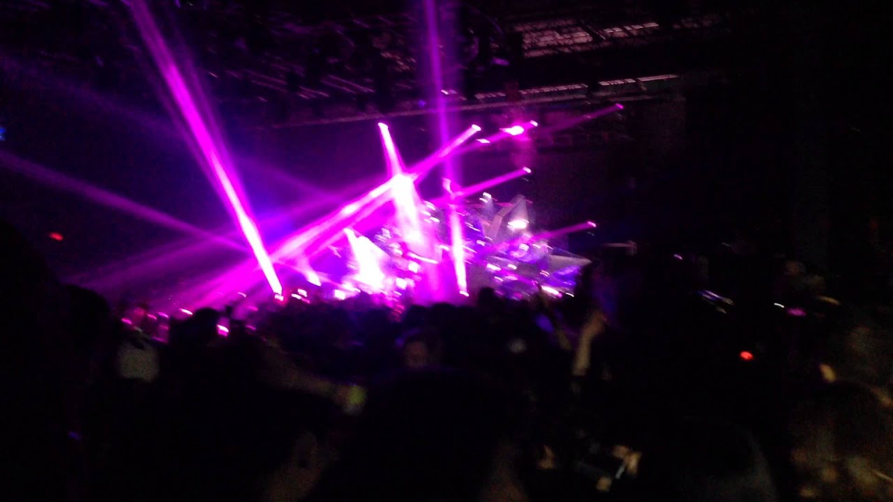 Krewella Can't Control Myself [Remix] (Live at Myth