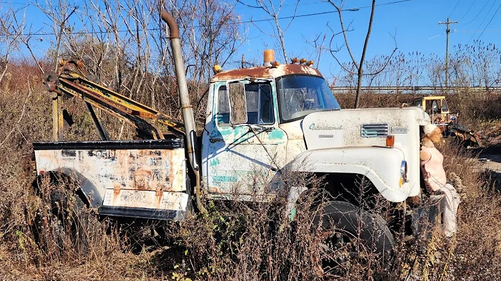 International Fleetstar Wrecker Sitting For Years ...