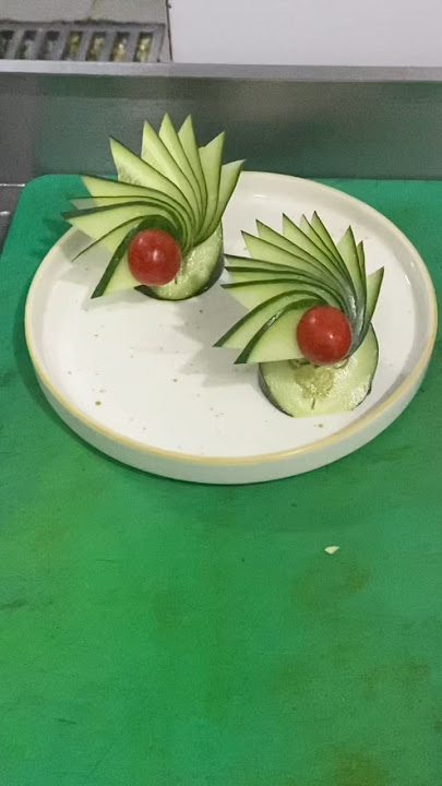Cara paling mudah membuat garnish dari timun #shorts #food