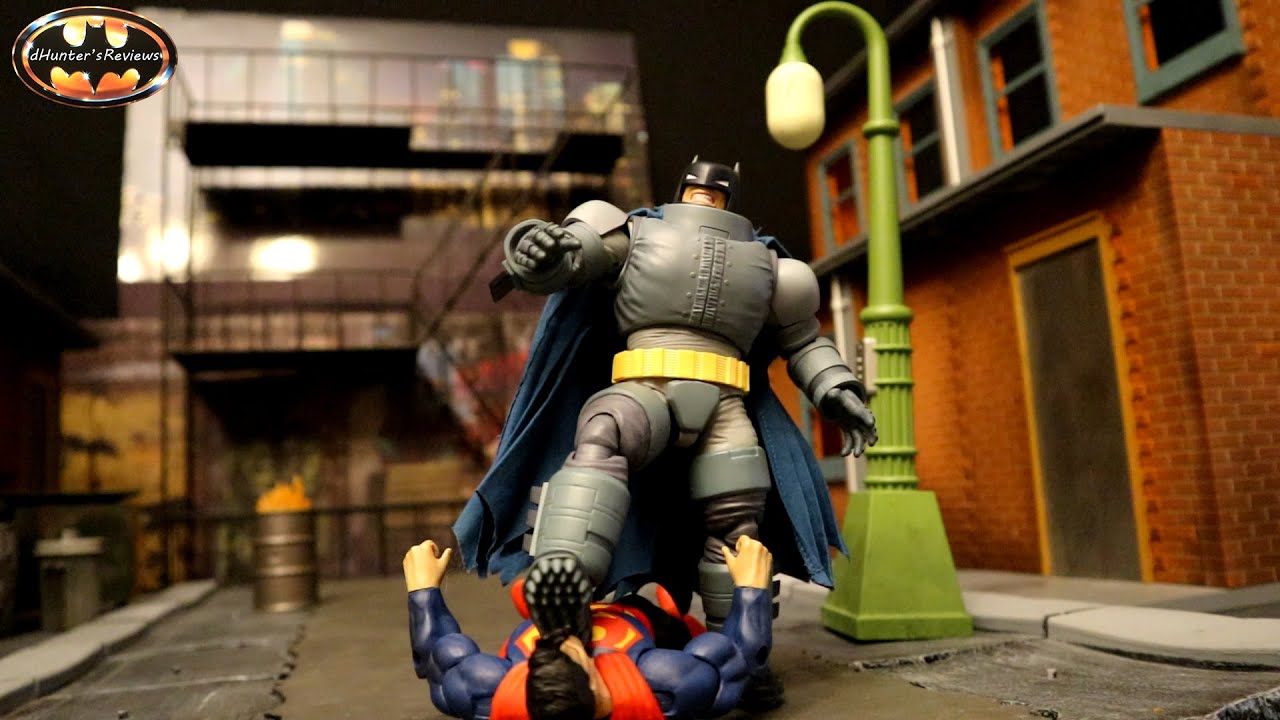 Mafex Armored Batman The Dark Knight Returns Action Figure Review