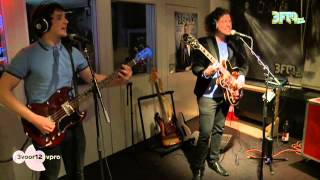 Elementary Penguins 'I See Your Lies' Live @ 3voor12 Radio chords