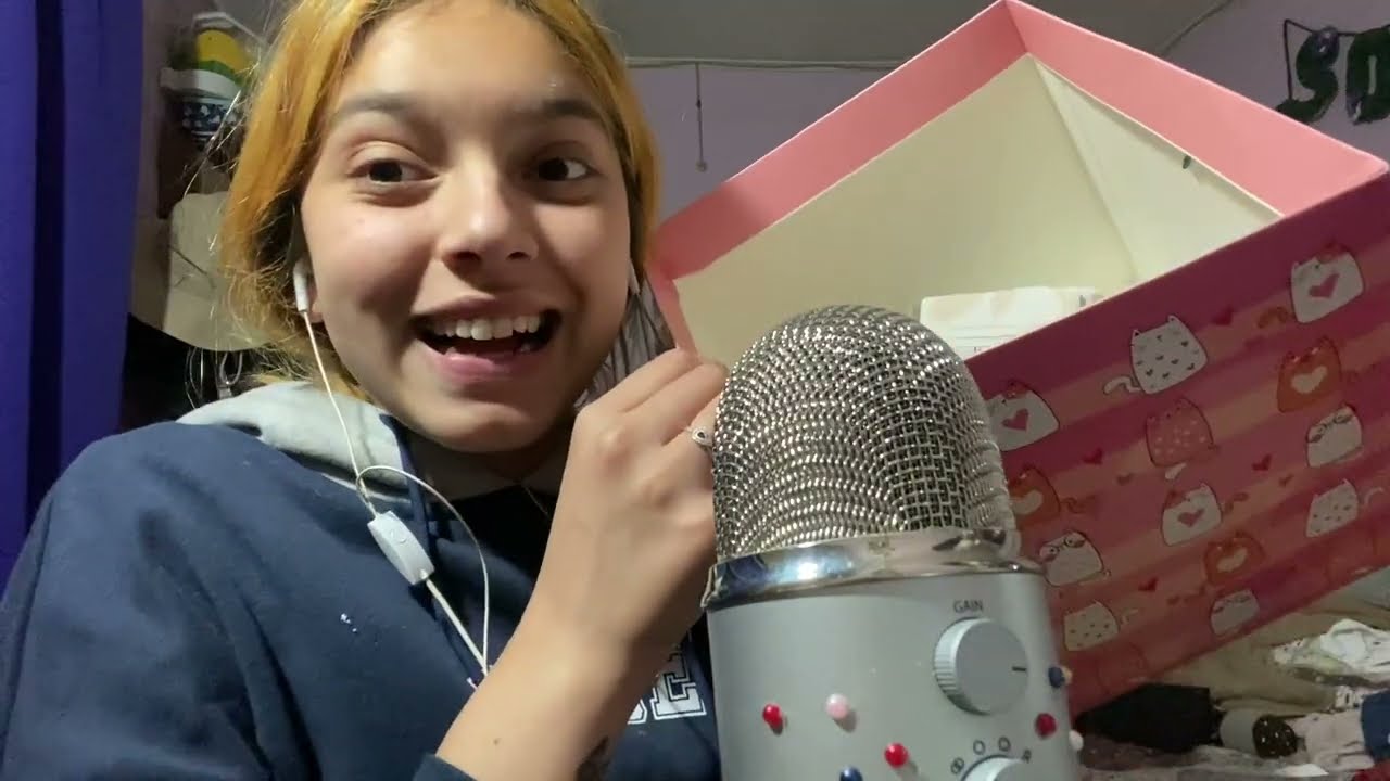 ASMR PROBANDO DULCES ASIÁTICOS| EATING SOUNDS| SOFIWI