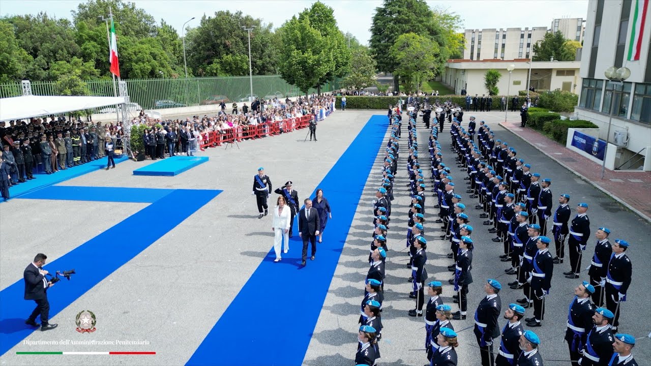 Il giuramento di 142 allievi Commissari del VII corso