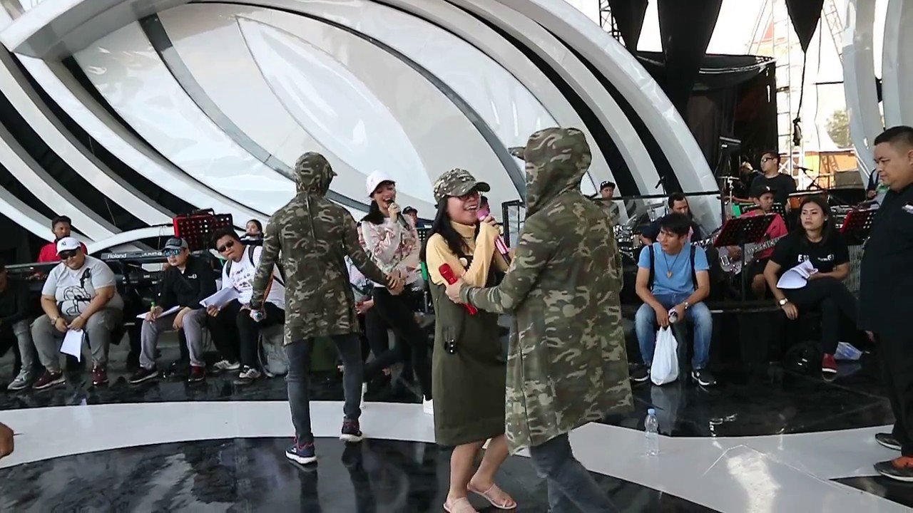 BAPERRRR !! LESTI & RIZKI FEAT. NISA & RIDHO ... paling romantis siapa yaa?