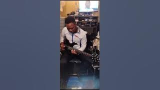 @TatendaManyangtheguitarist  : IMpande yeMinyela lead guitar@insimbizezhwaneofficialcha6230