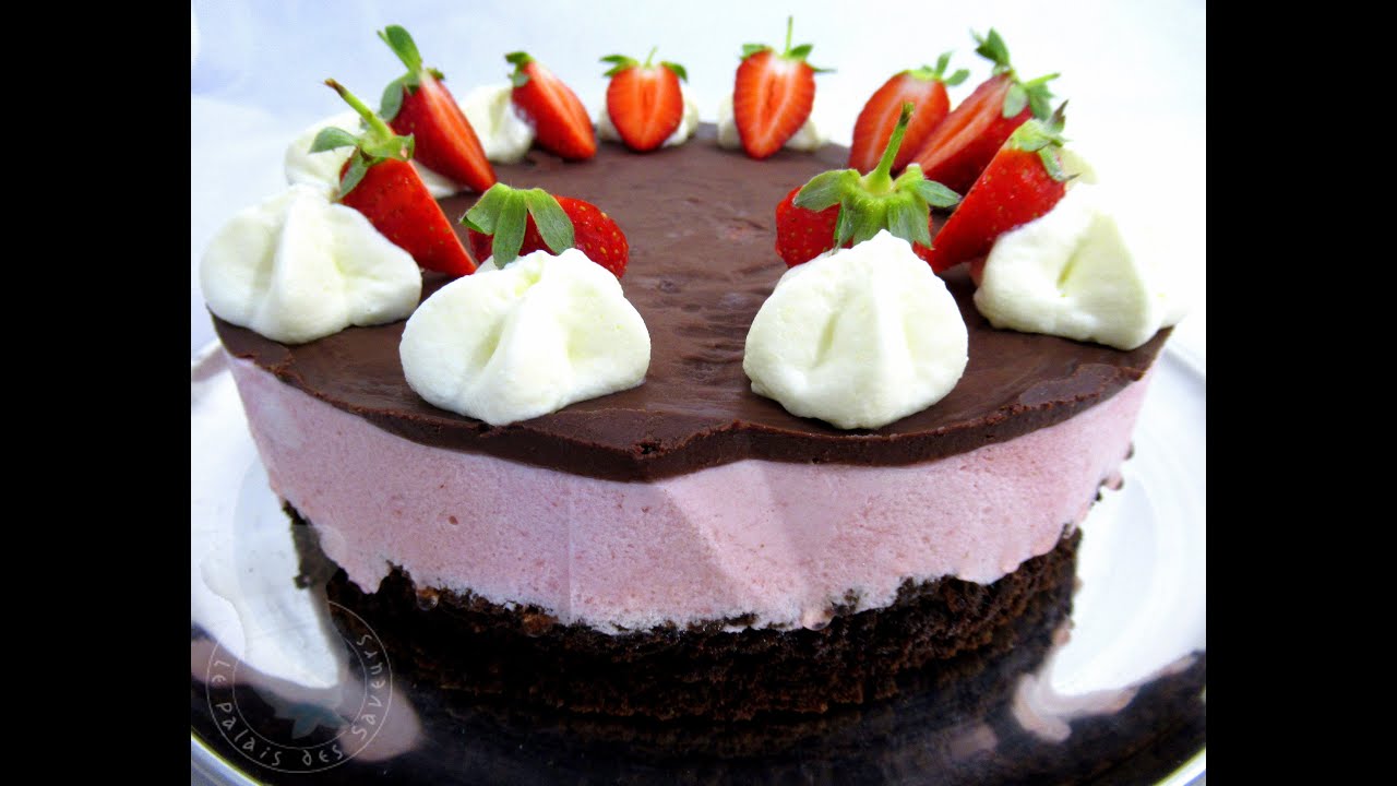 Recette Du Gateau Mousse Aux Fraises Et Chocolat Youtube