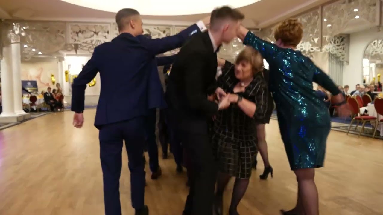 Polonez uczniów I LO w Legnicy