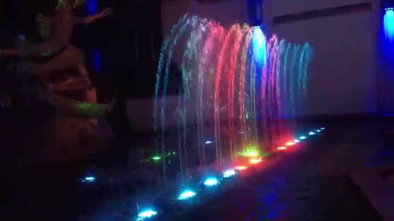 Pertunjukan Air Mancur di Grand Indonesia Jakarta - YouTube