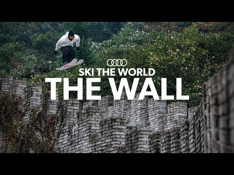 Candide Thovex skiing