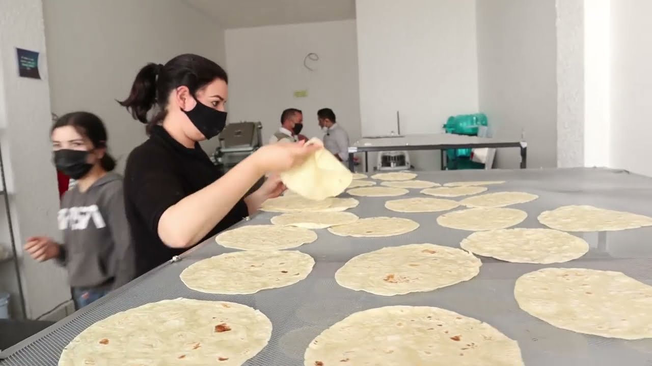 Visitamos el lugar en donde se hacen las tortillas de harina 