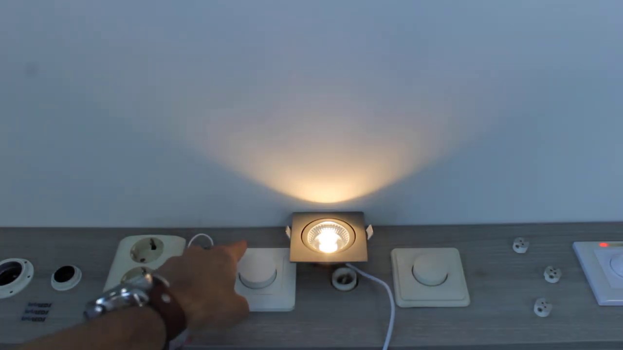 LED spot kantelbaar 5Watt vierkant NIKKEL dimbaar