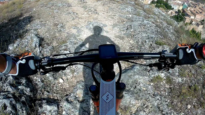 bajadon dh con bici de xc cerro socorro cuenca