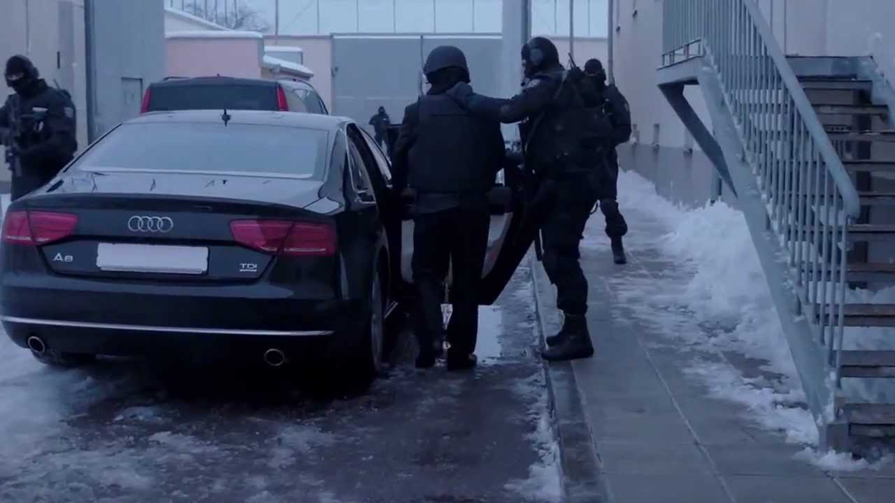 Pod prikritie (Undercover) special police transporting jaro