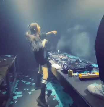 Dj yoyo ➖ 🤜🤜🤟