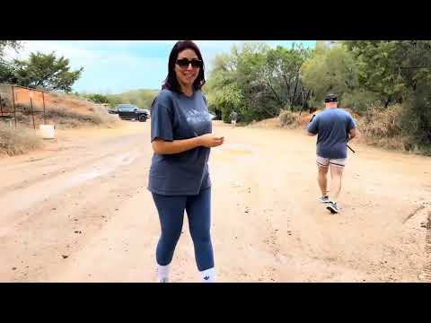 العسكري دانا نديرو الرماية بسلاح حقيقي تجربة رائعة مع الوليدات