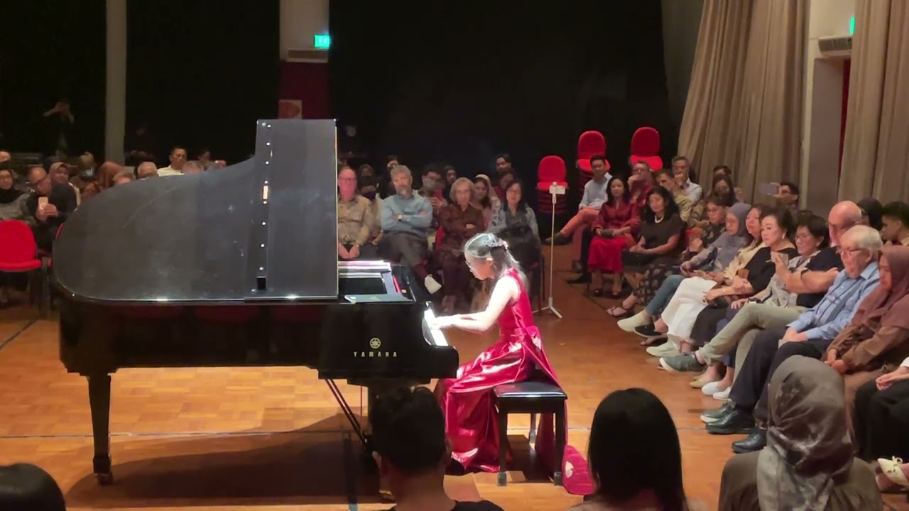 Callista Kertalesmana performs Rapsodia Nusantara no. 38 by Ananda Sukarlan