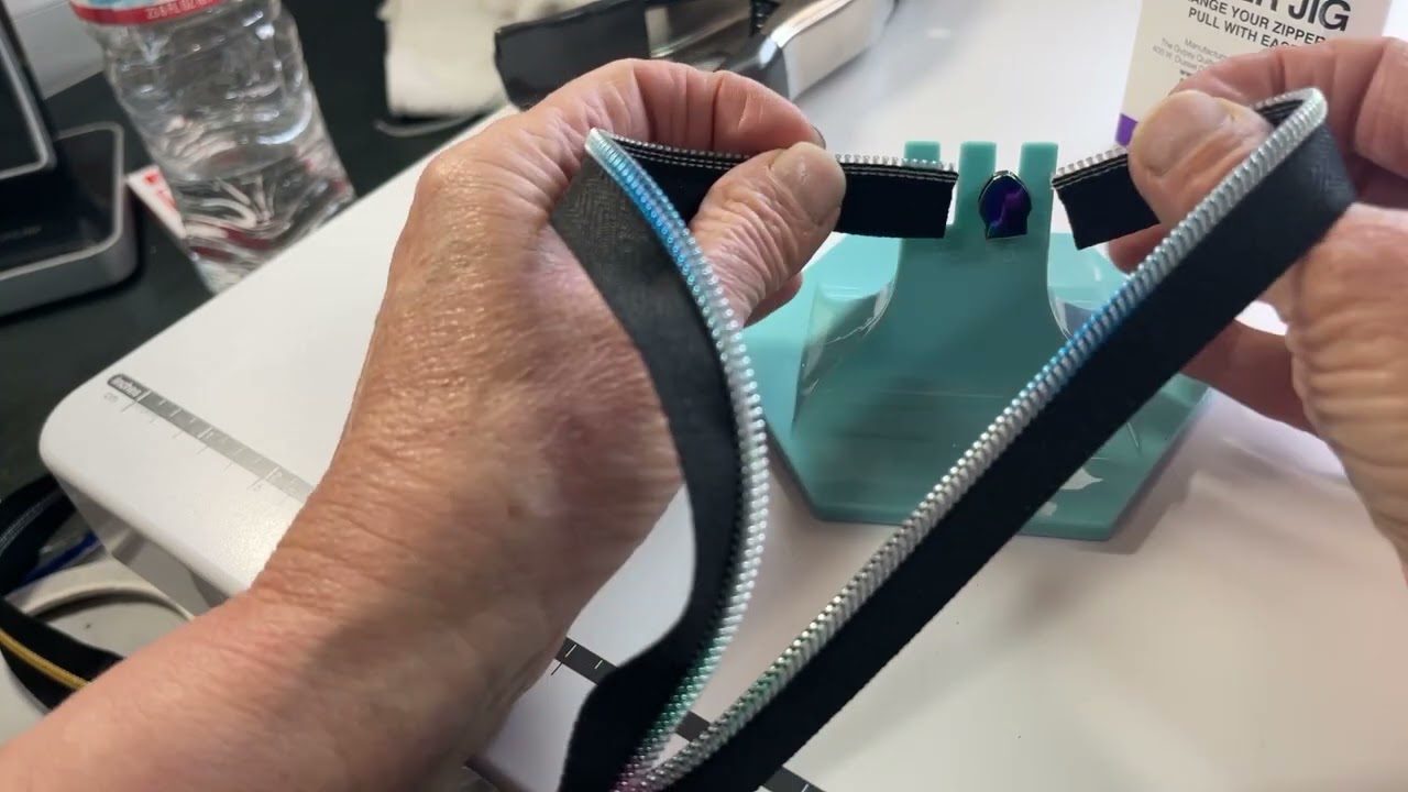 Technique Tuesday: Michelle Demos the Gypsy Quilter Zipper Jig 