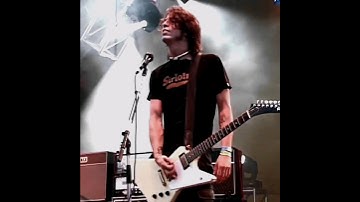 Dave Grohl God #davegrohl #foofighters #nirvana #edit #shorts #short #rockmusic #rock