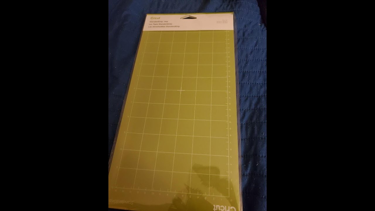 Cricut Expression Machine Standard Grip Cutting Mat, 6" x 12", Green, 2 Count Amazon Review