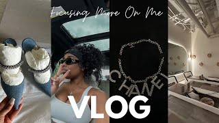 VLOG: IM ON MY ZOOM | WORKING OUT CONSISTENTLY | MY FIRST LULULEMON PURCHASE | SHOE UNBOXING &amp; MORE