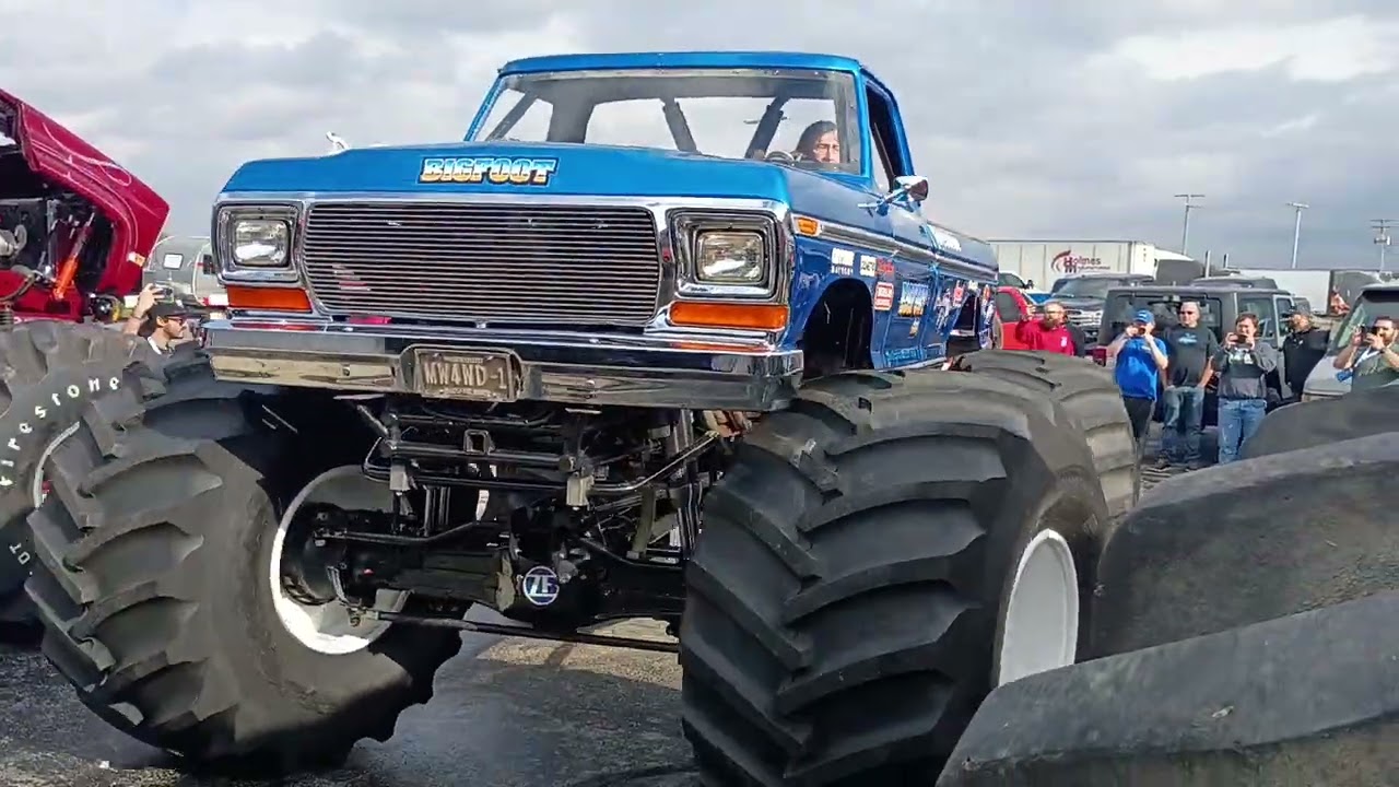 Bigfoot 12 at the International Monster Truck Museum 