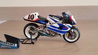 Tamiya 14081 1/12 Scale Model Kit Suzuki RGV-500 Gamma XR89 Roberts,Jr MotoGP'99