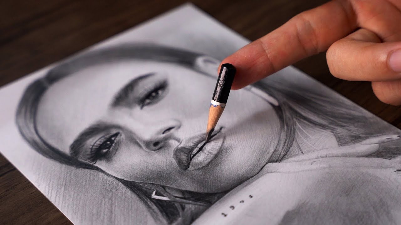 ⁣Drawing KAROL G with old pencils - DP Art