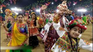 He Kaalo Bhammariyado Jamo Paheravo | Atul Purohit | Jigna Dashputre | UWAY Garba Mahotsav 2019