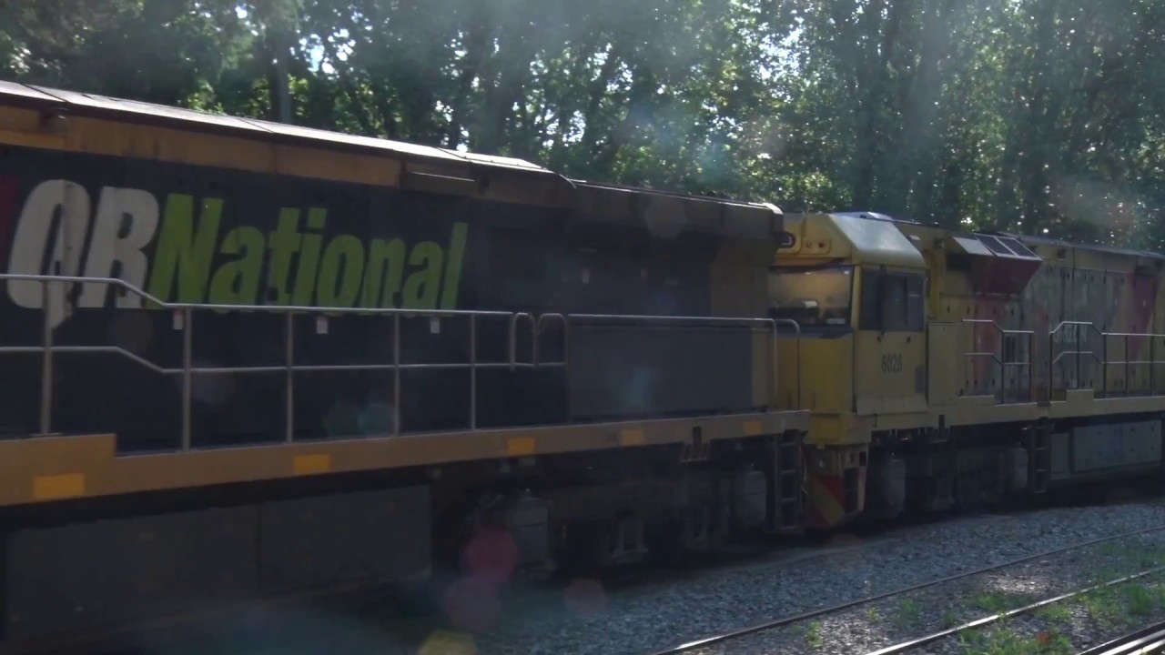 Eastbound Aurizon Intermodal At Mt Lofty 