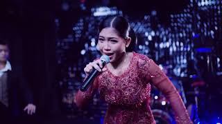 Telurmu Pecah, Aku Yang Disalahkan - Amira Syahira