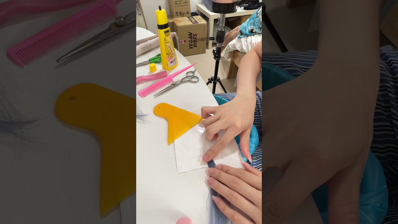 Doesn't this reminds you of Felix's blue hair era? Hex Haywire from NIJISANJI EN