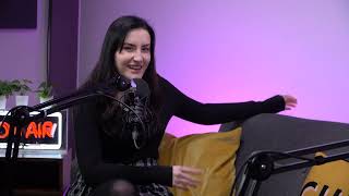 HAVING A CATCH UP - THE ALIZEE YEEZY SHOW #22