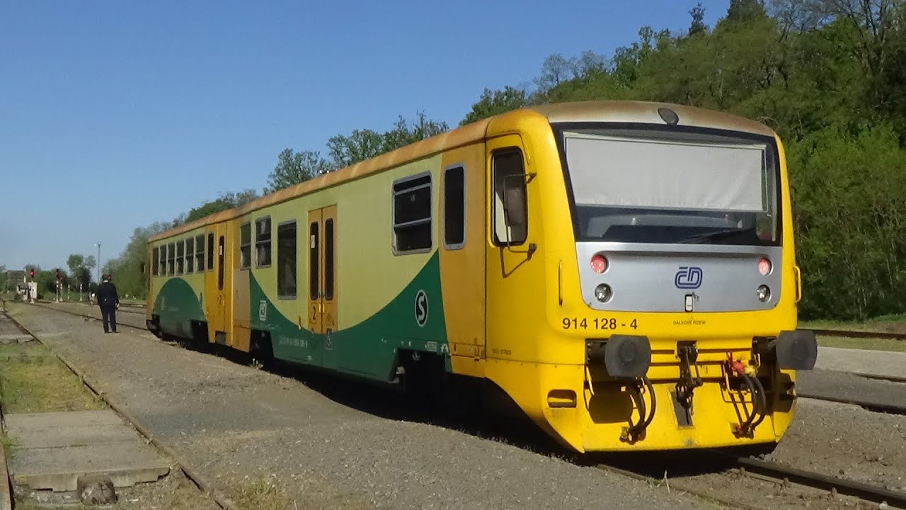 Pozdravy, pískání, houkání, troubení vlaků 24