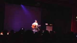 Video thumbnail of "Clementino - Finale di Fuoco (Acoustic Version) 26.04.2013 Live Theater (Teatro Bolivar Napoli)"