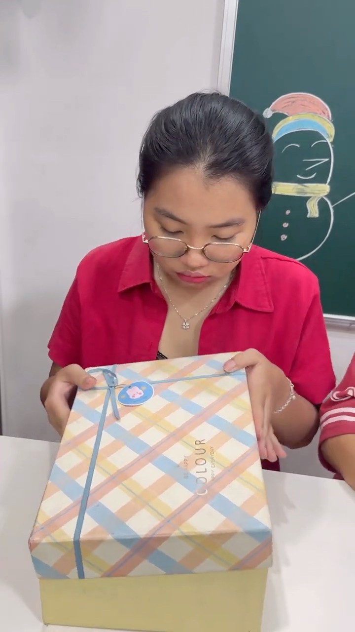 LNF - Món quà ý nghĩa của bố || Meaningful gift from dad #shorts